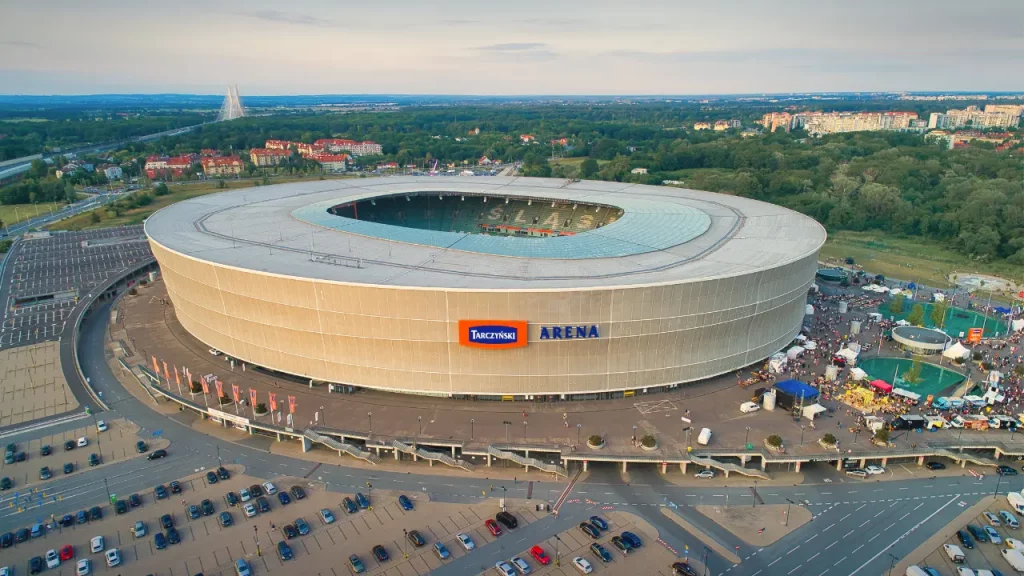Tarczyński Arena: Odkryj Niepowtarzalne Cechy i Wydarzenia Nowoczesnej Areny Sportowej we Wrocławiu